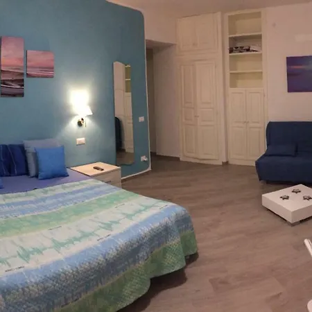La Casa Dell'amicizia Apartament Ischia