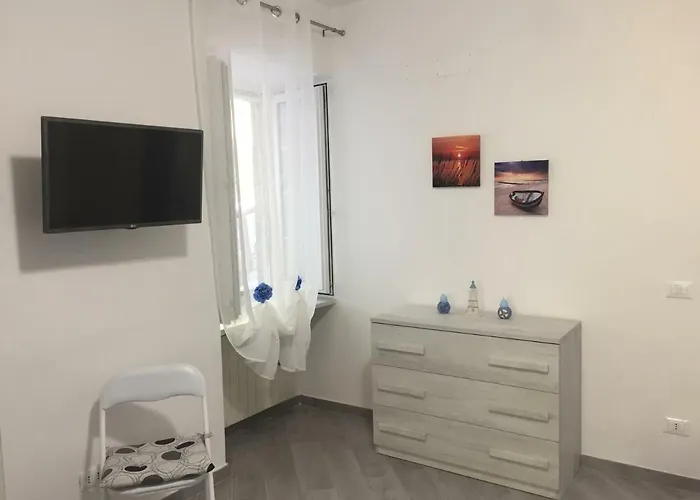 La Casa Dell'amicizia * 伊斯基亚